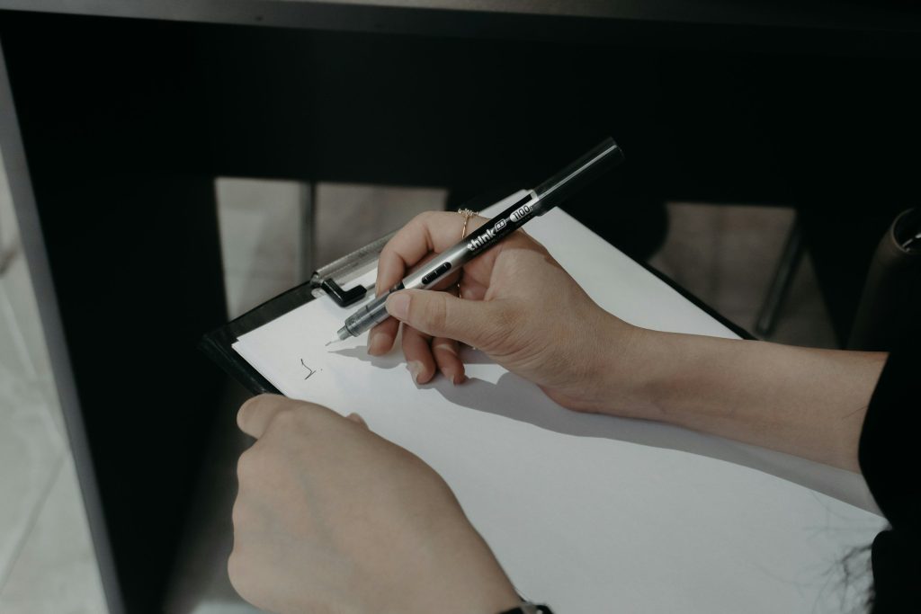 Guide signing clipboard